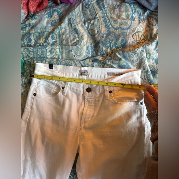 Citizens White Thompson Crop Jeans - Picture 3 of 13